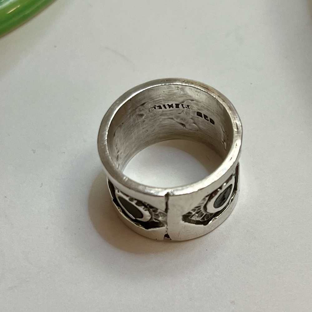 Sterling Silver and Onyx Women's Ring - Picture 9 of 9